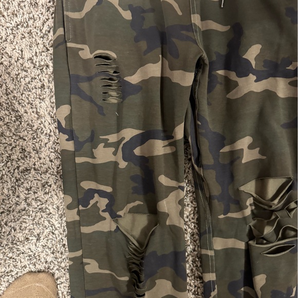 Women’s Green Camouflage Joggers - Picture 3 of 6